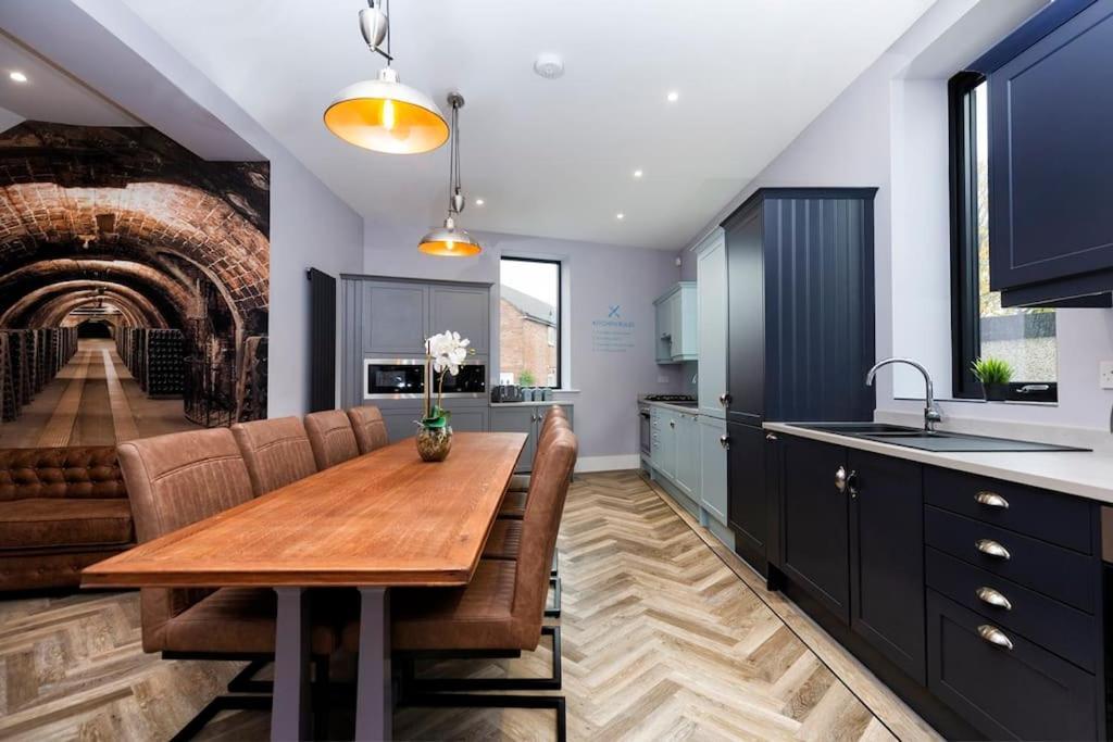 Bootique House - Luxury Group Accommodation In 웨이크필드 외부 사진