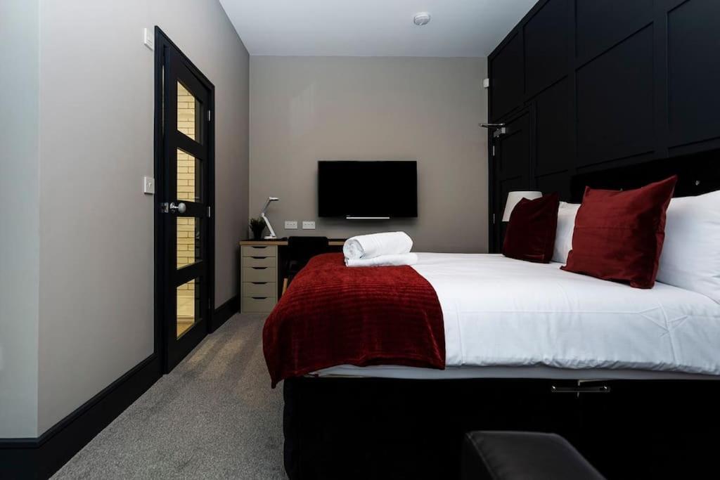 Bootique House - Luxury Group Accommodation In 웨이크필드 외부 사진